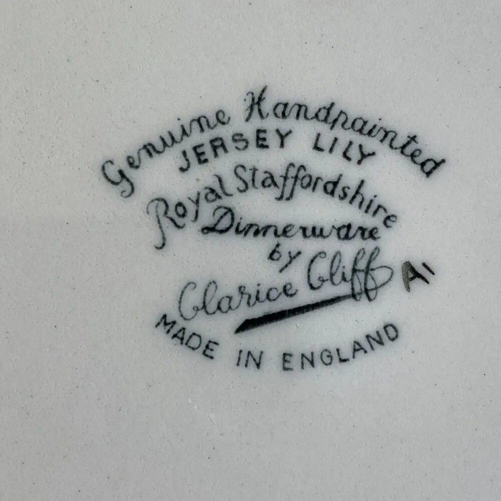 Royal Staffordshire Dinnerware by Clarice Cliff Jersey Lily Round Dinner Plate - Picture 3 of 7